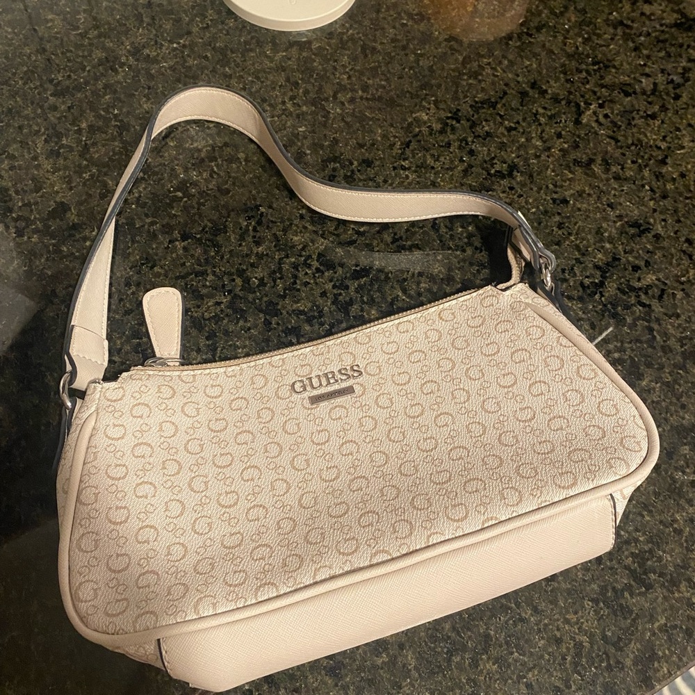 GUESS Logo Patterned Cream Shoulder Bag